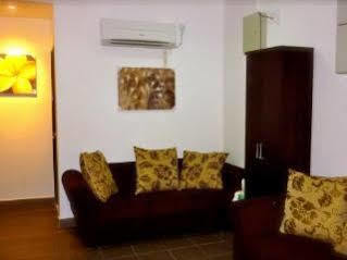 One Motel And Cafe Kuah Exterior photo